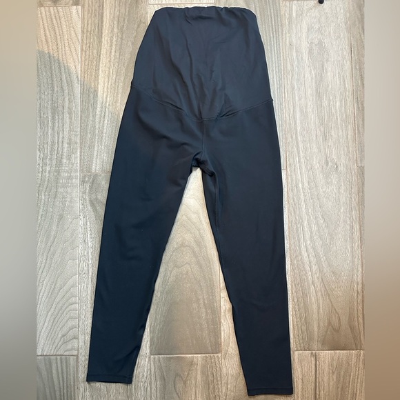 Isabel by Ingrid and Isabel Maternity Active Leggings Over the Belly Size M - Picture 1 of 8